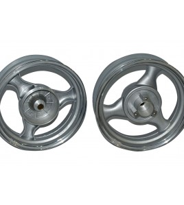 Диск задний литой 13 (19 шлицов, диск. тормоз) Диск задний литой 13 (19 шлицов, диск. тормоз)