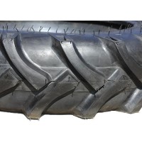 Покрышка с камерой 12.4*28 