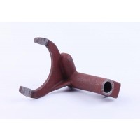 Вилка переключения передач средняя КПП DongFeng 354/404